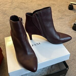 Alfani Women's Harpper Kitten-Heel Bootie burgundy Size 7M